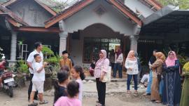 Pererat Silaturahmi, Pamong Kalurahan Tancep Gelar Arisan Keluarga di Kediaman Kaur Pangripta